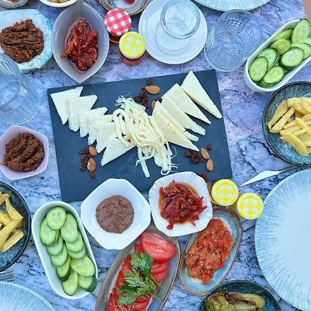 Lui Alacati فندق
