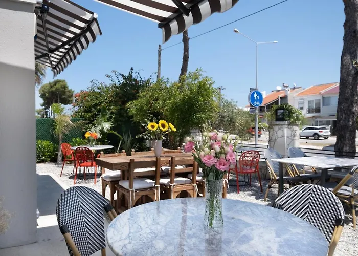 Hotel Lui Alacati *